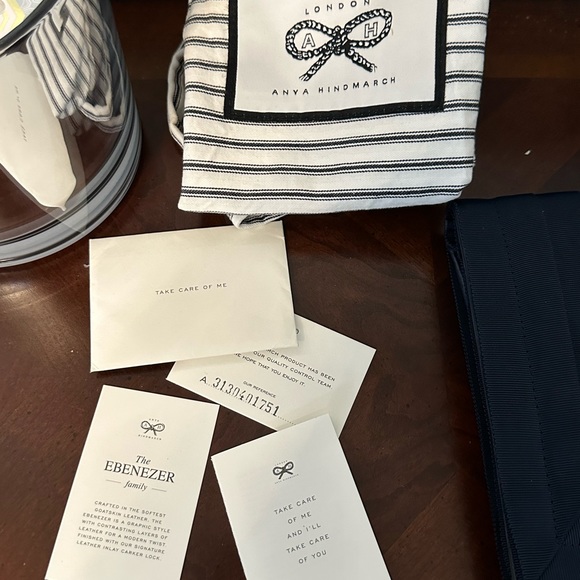 Anya Hindmarch Navy Clutch - Picture 8 of 11